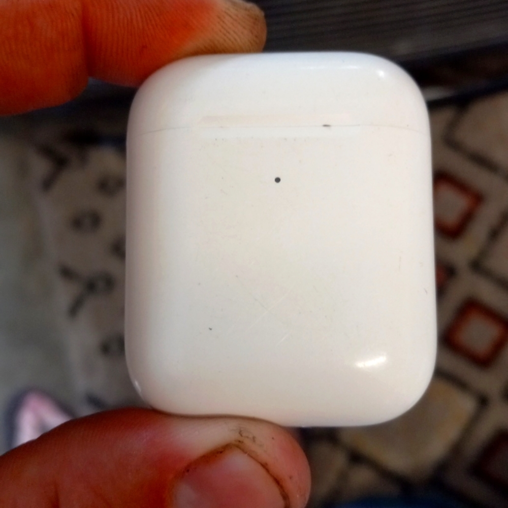 Apple Air Pods (Next Generation 2) Compatible with any device